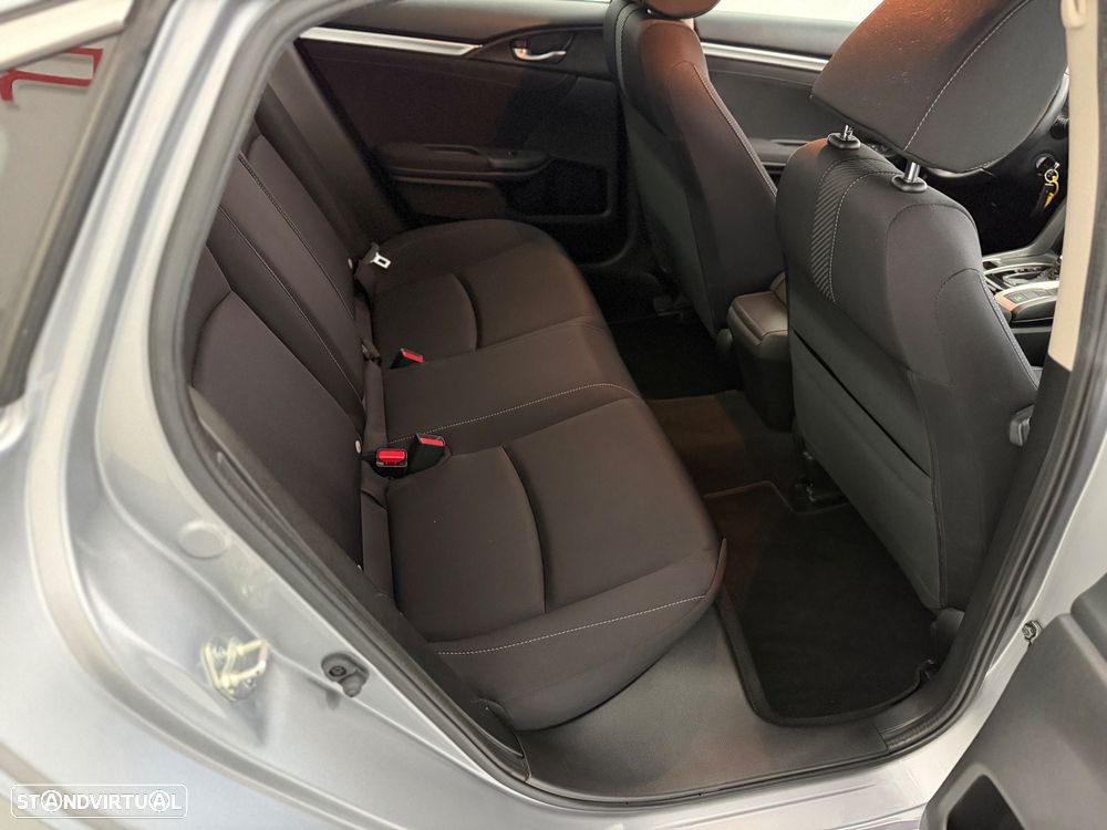 Honda Civic 1.5 i-VTEC Elegance Navi CVT - 42