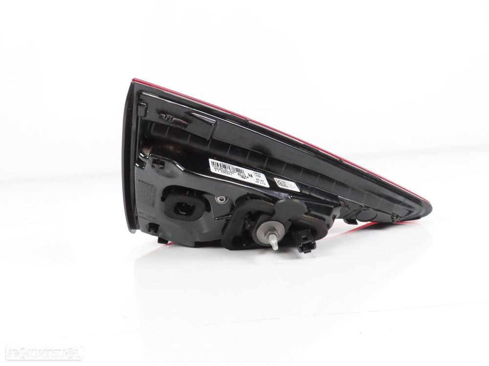 Farolim da mala em LED Direito Usado / Original RENAULT Clio V Hatchback (B7) 26... - 2