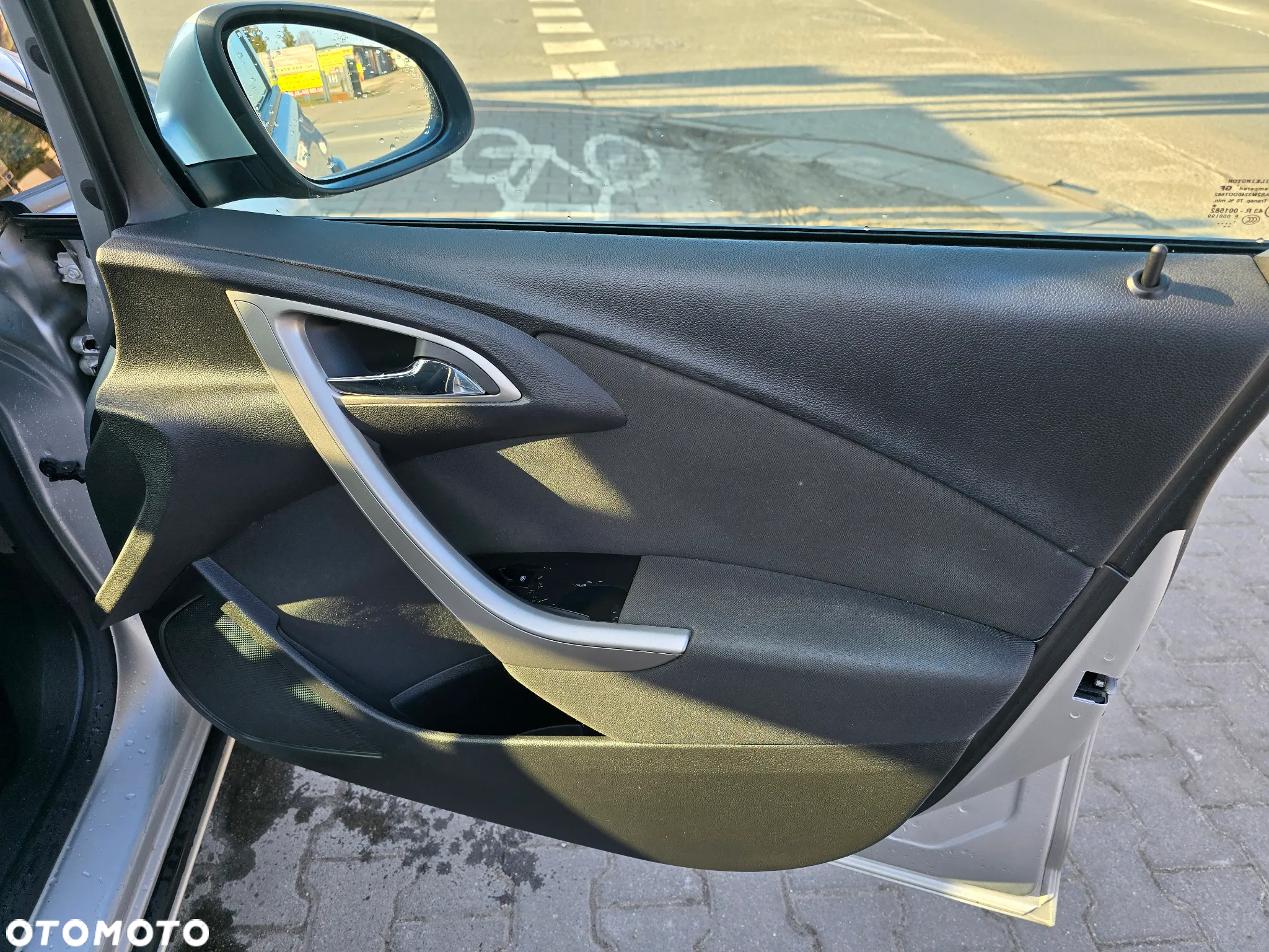 Opel Astra 1.4 Turbo Design Edition - 21