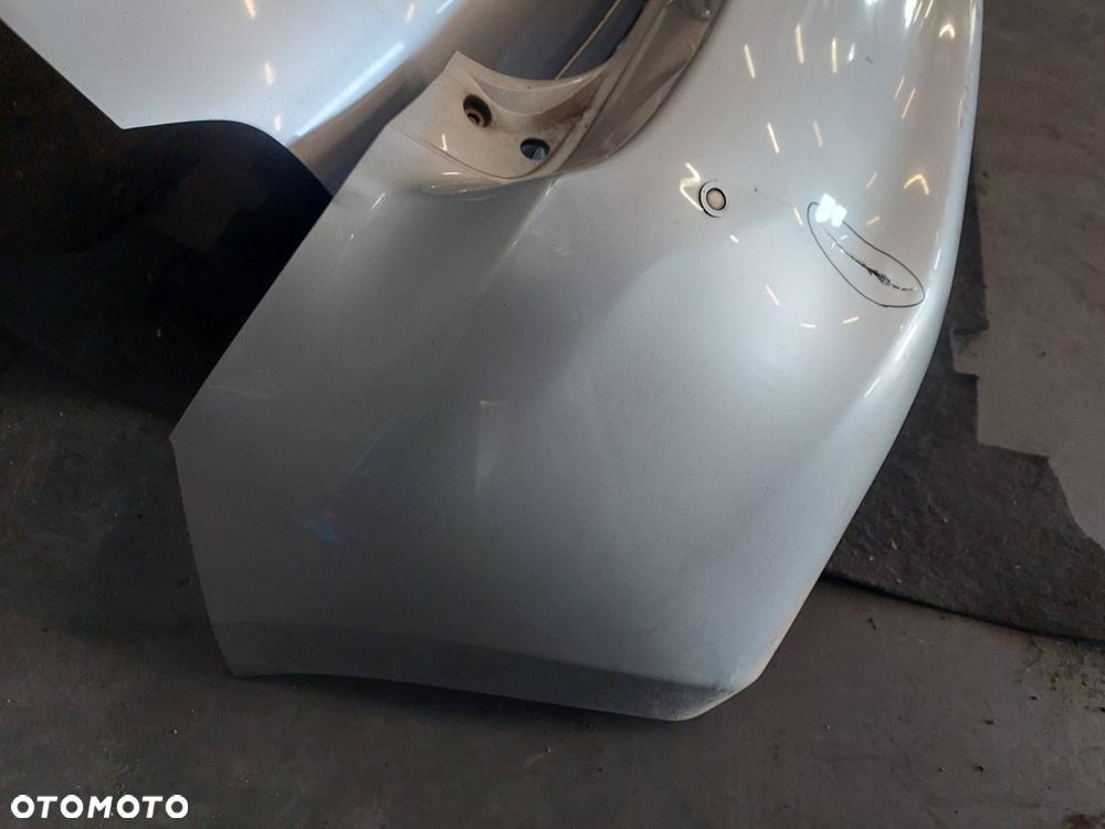 KOMPLETNY TYŁ KLAPA BAGAŻNIKA ZDERZAK TYŁ LAMPY TOYOTA AURIS I HB 5D 1C0 - 8