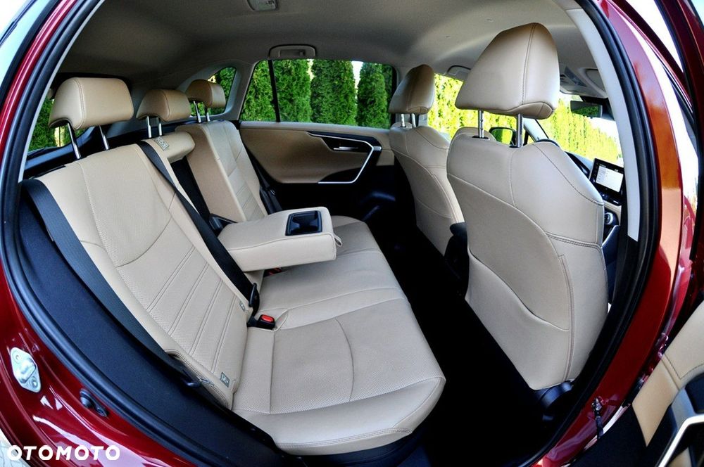 Toyota RAV4 - 10
