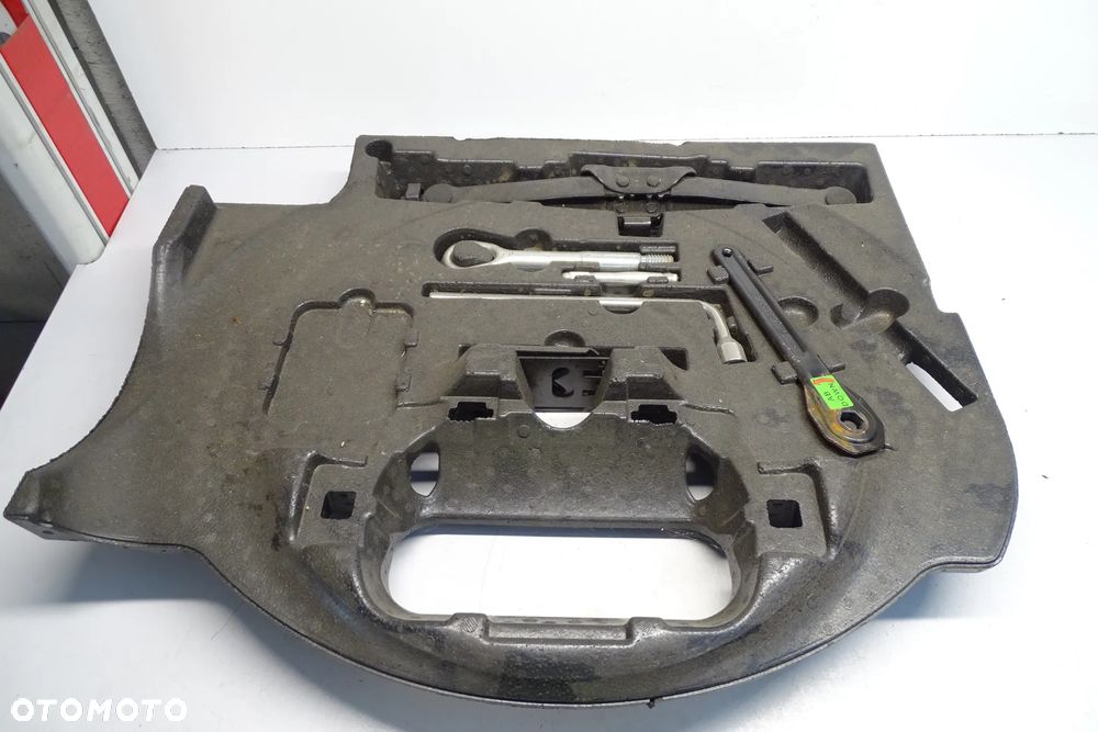 MERCEDES W166 STYROPIAN BAGAŻNIKA ZESTAW NAPRAWCZY 1668990021 - 1