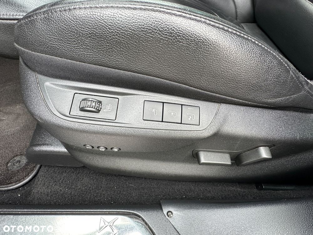 Citroën DS5 BlueHDi 180 EAT6 Business Class - 31