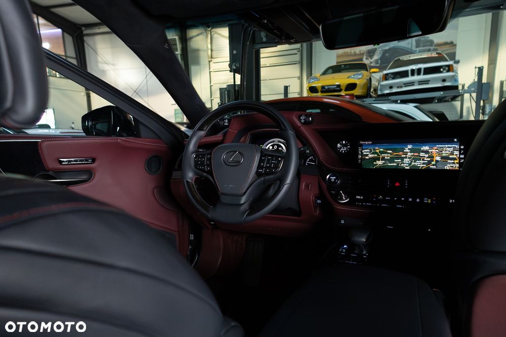 Lexus LS 500h Omotenashi AWD - 40