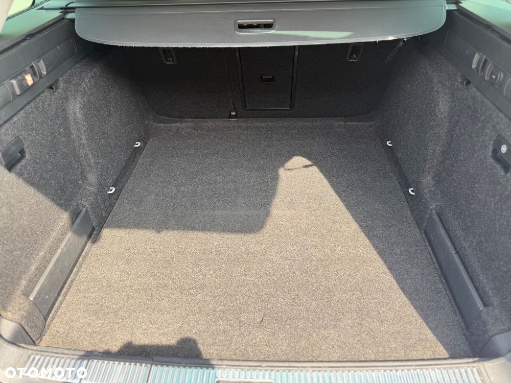 Skoda Superb 2.0 TDI Premium Edition - 18