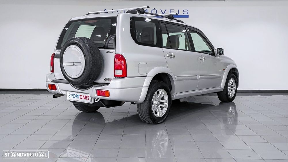 Suzuki Grand Vitara XL-7 2.0 HDi - 12