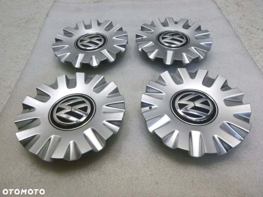 VW GOLF 7 VII DEKIELEK DEKIELKI FELG FELGI KOMPLET 4 SZTUKI ORYGINAŁ - 4