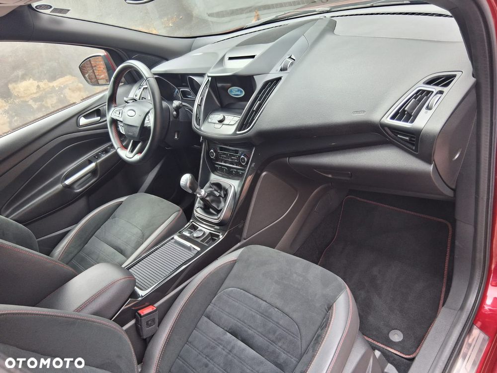 Ford Kuga 1.5 EcoBoost 2x4 ST-Line - 7