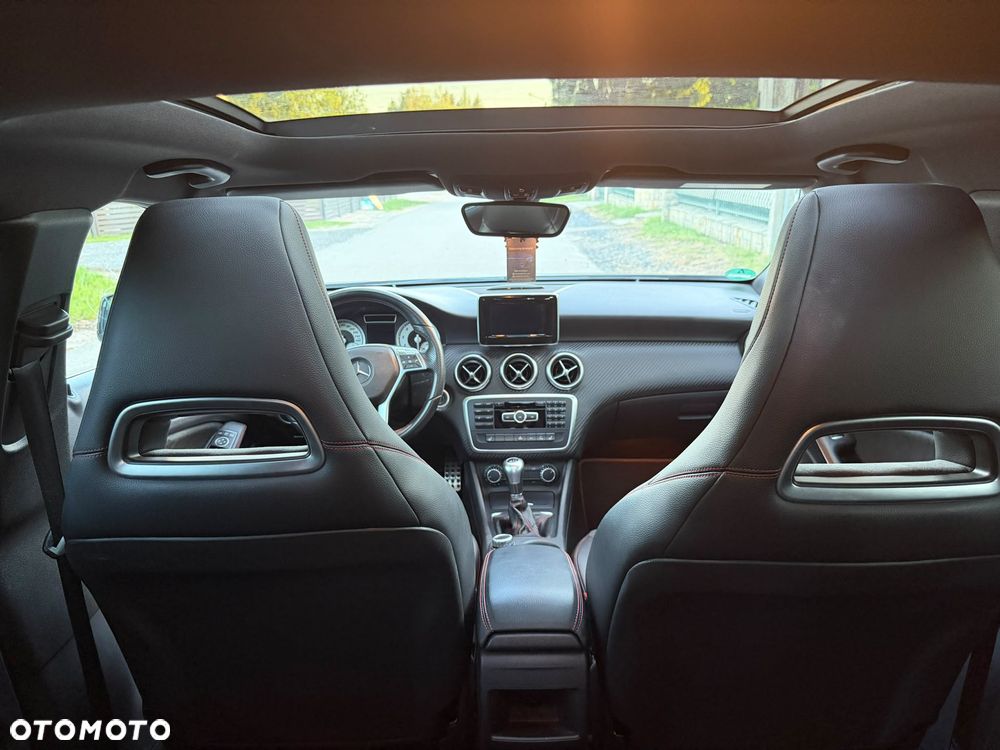 Mercedes-Benz Klasa A 180 (BlueEFFICIENCY) - 8