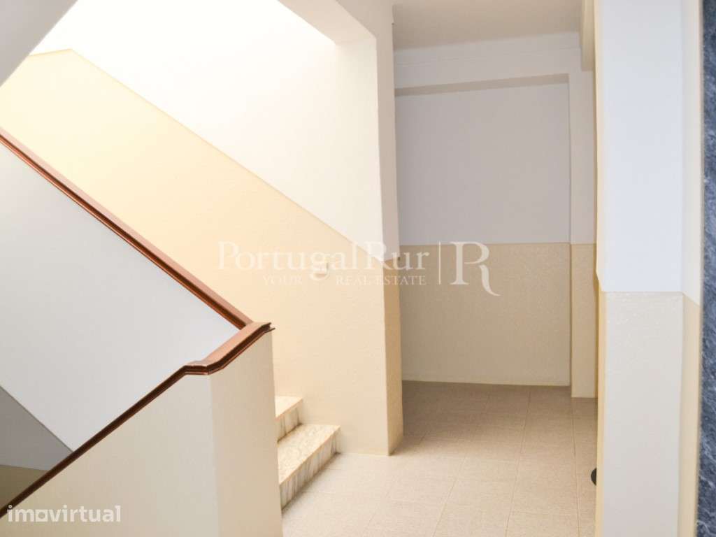 Apartamento T2 com garagem e sótão em Proença-a-Nova - Grande imagem: 3/40