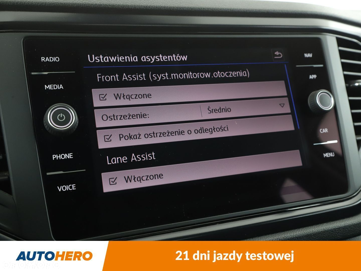 Volkswagen T-Roc - 24