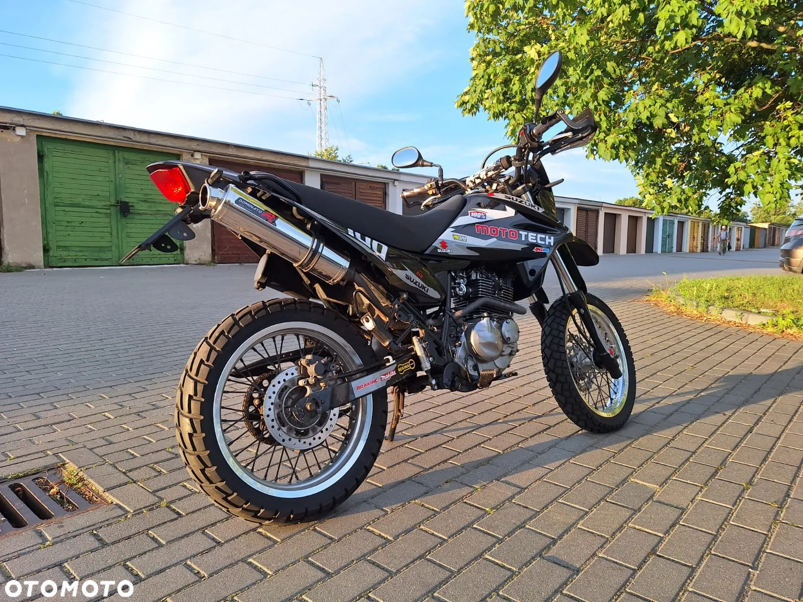Suzuki DR