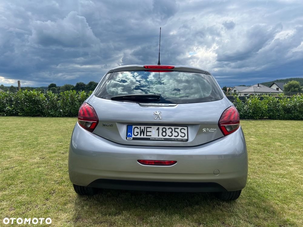 Peugeot 208 1.5 BlueHDi Allure S&S - 12