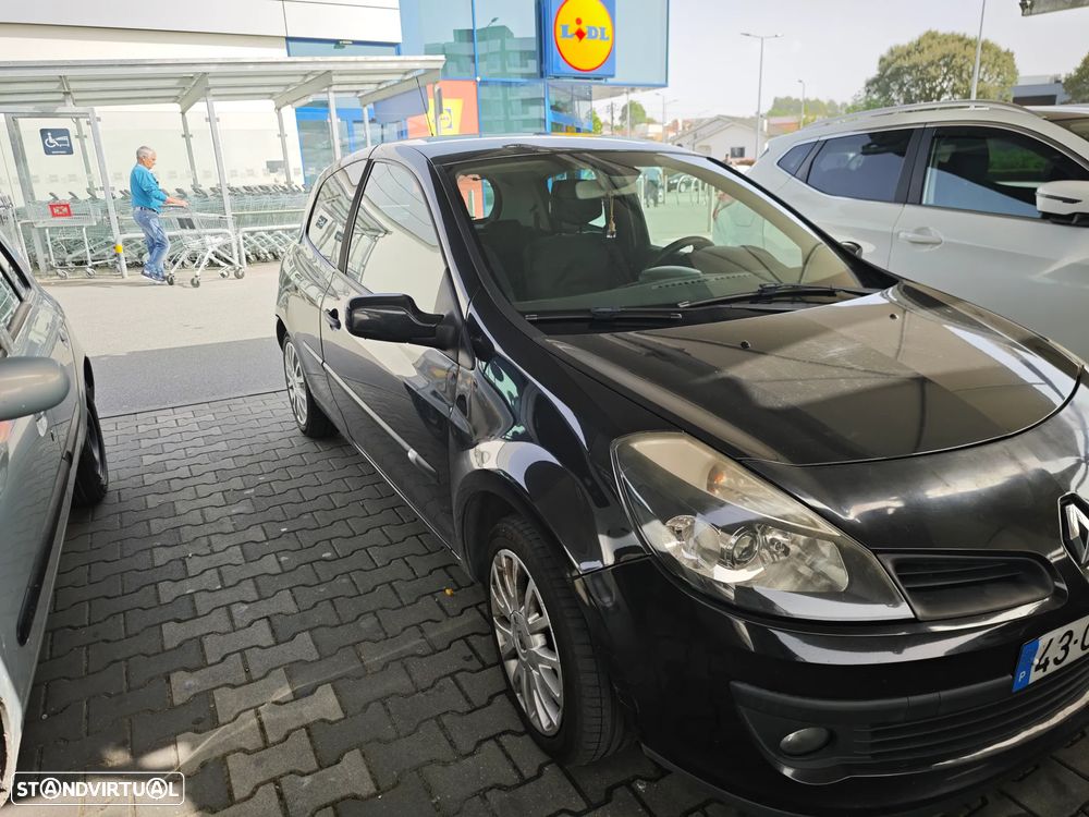 Renault Clio 1.5 dCi Dynamique S - 6