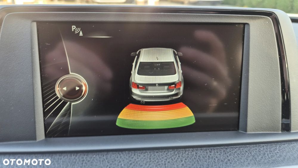 BMW Seria 3 318i Luxury Line - 19