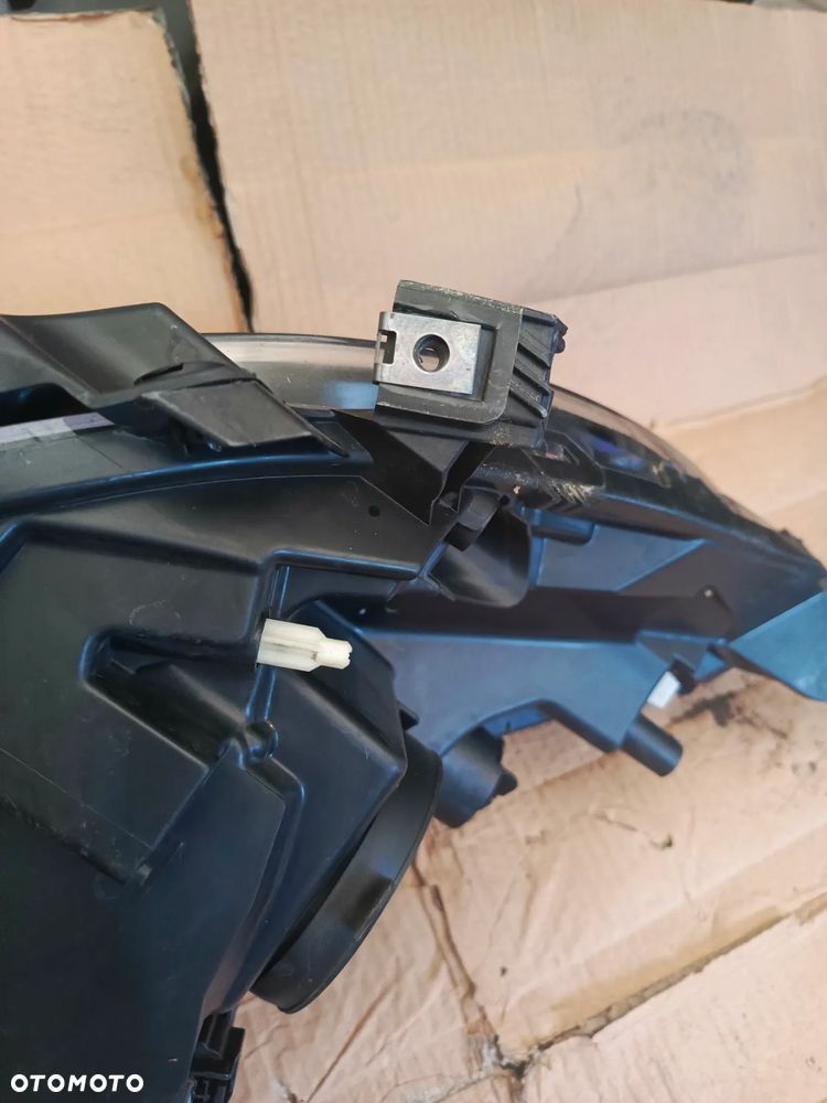 LAMPA PRZEDNIA PRAWA LUB LEWA SOCZEWKA 13- SCENIC III LIFT - 9