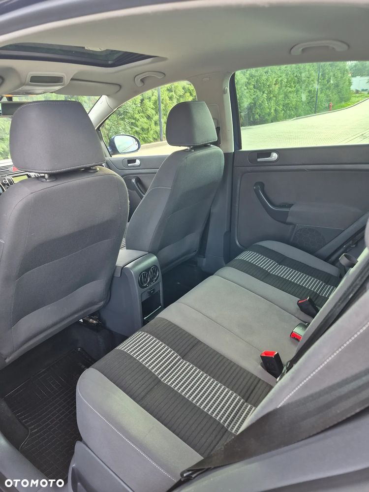Volkswagen Golf Plus - 14