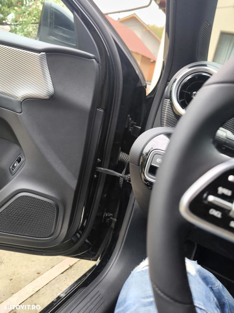 Mercedes-Benz A 180 7G-DCT Edition 2020 - 19