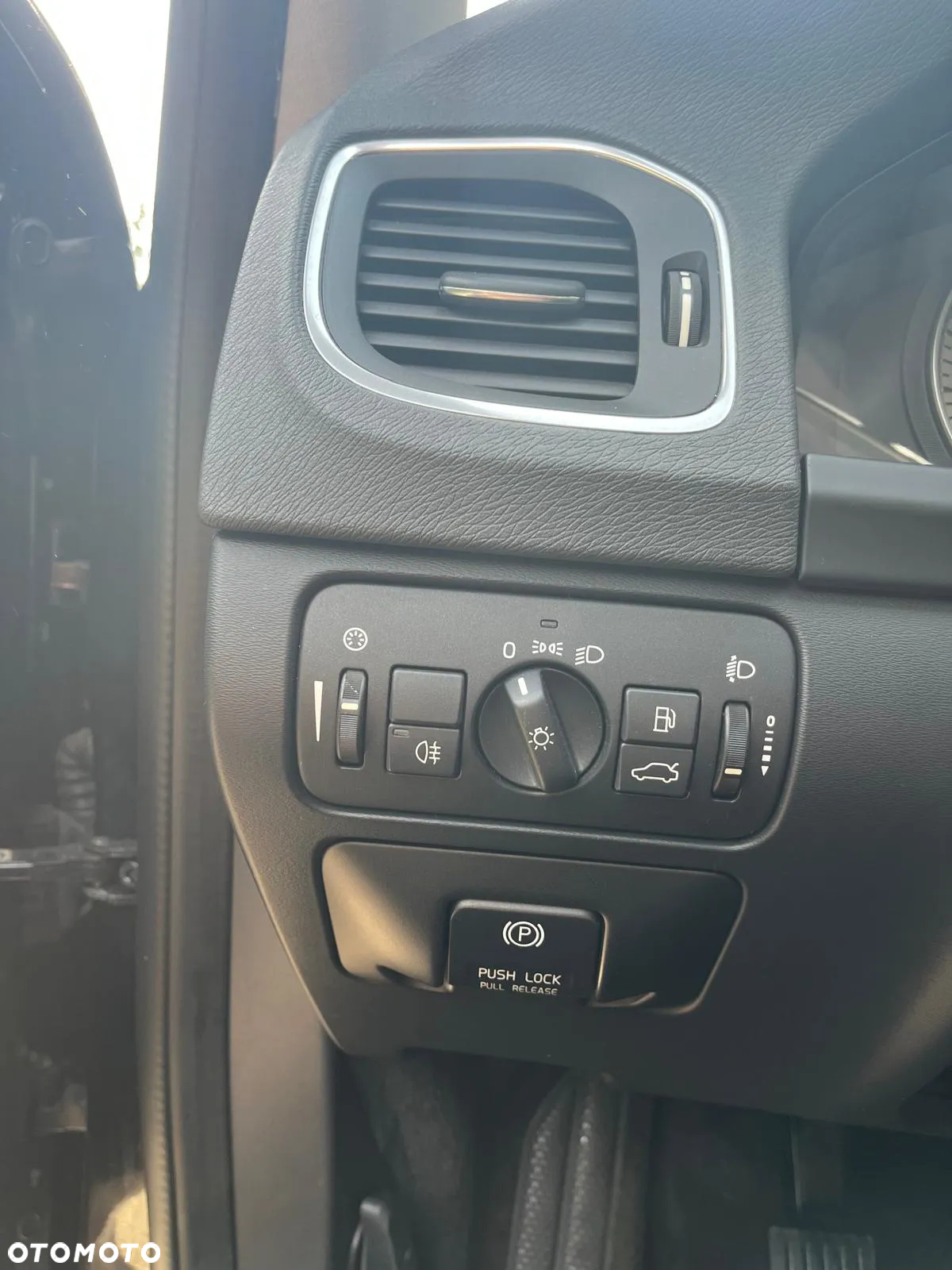 Volvo V60 D2 Kinetic - 16