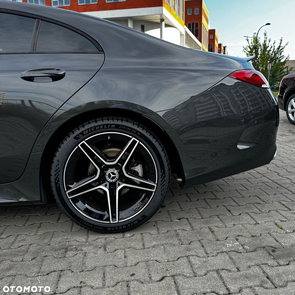 Mercedes-Benz CLS 300 d 4-Matic AMG - 14