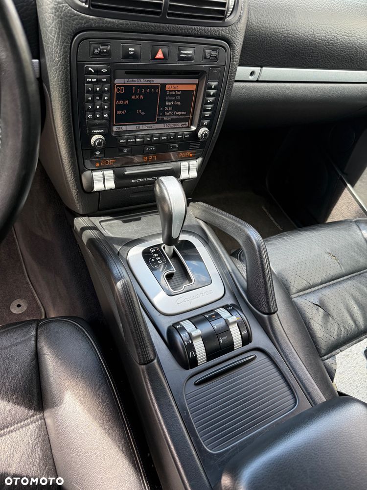 Porsche Cayenne - 13