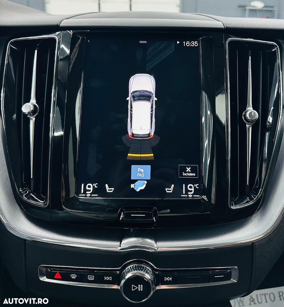 Volvo XC 60 D4 Geartronic Momentum Pro - 27