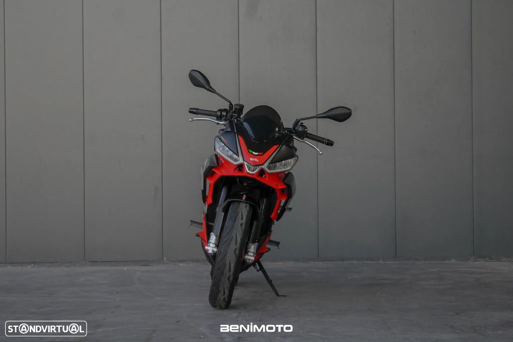 Aprilia Tuono 660 - 8