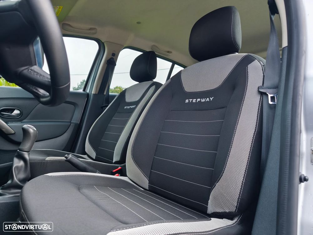 Dacia Sandero 1.5 dCi Stepway - 17