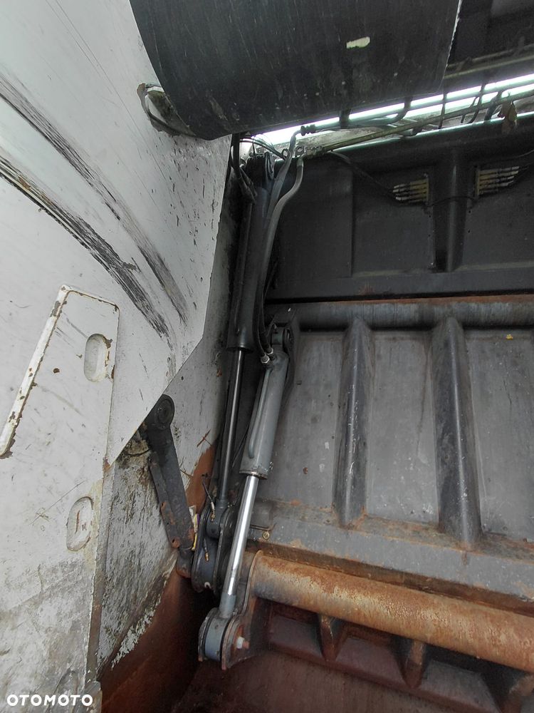 Siłowniki hydrauliczne śmieciarka zabudowy SEMAT