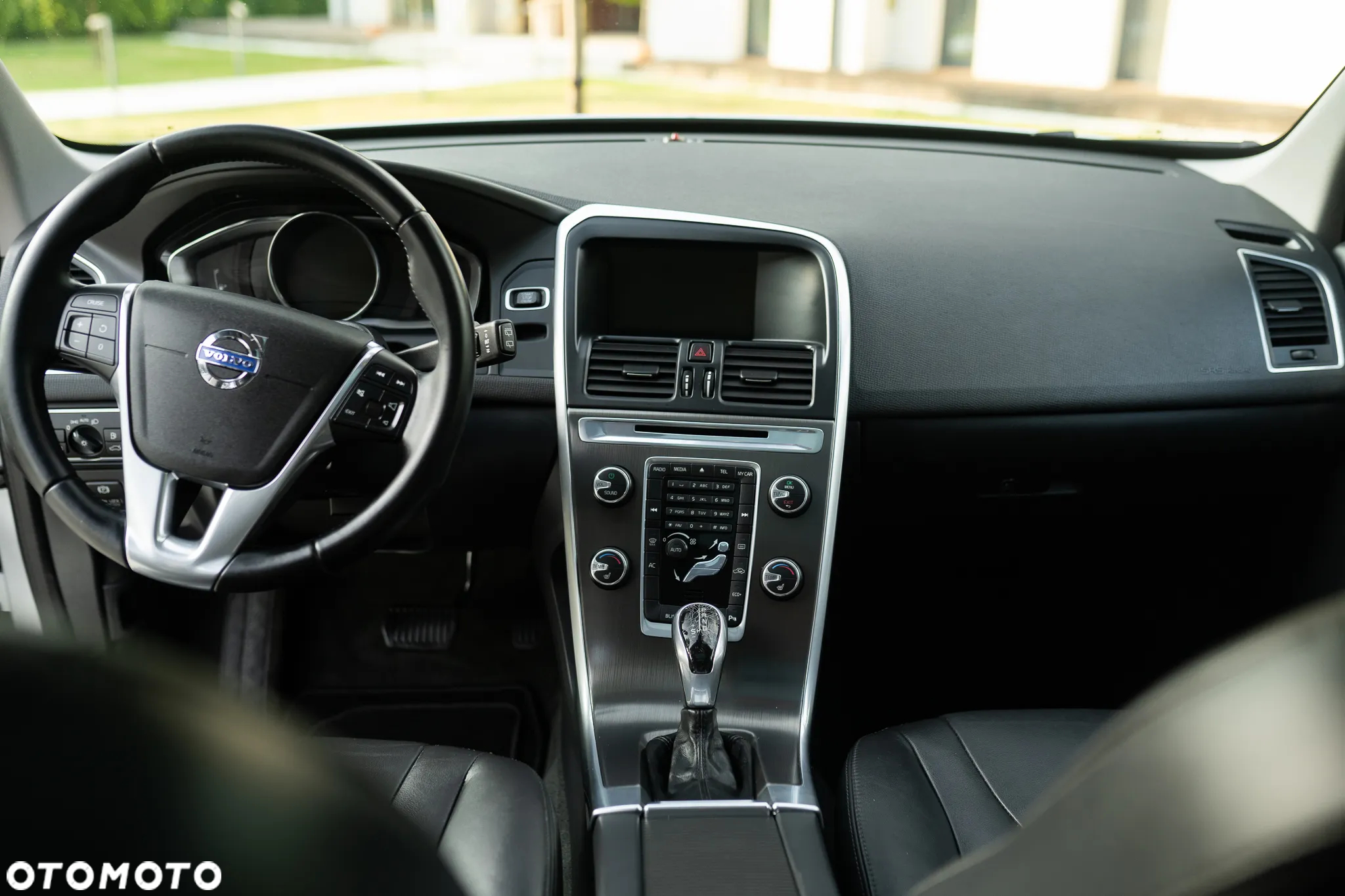 Volvo XC 60 T5 Drive-E Momentum - 14