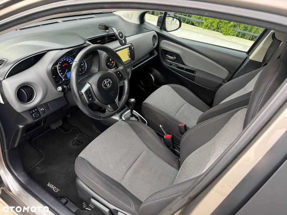 Toyota Yaris - 11
