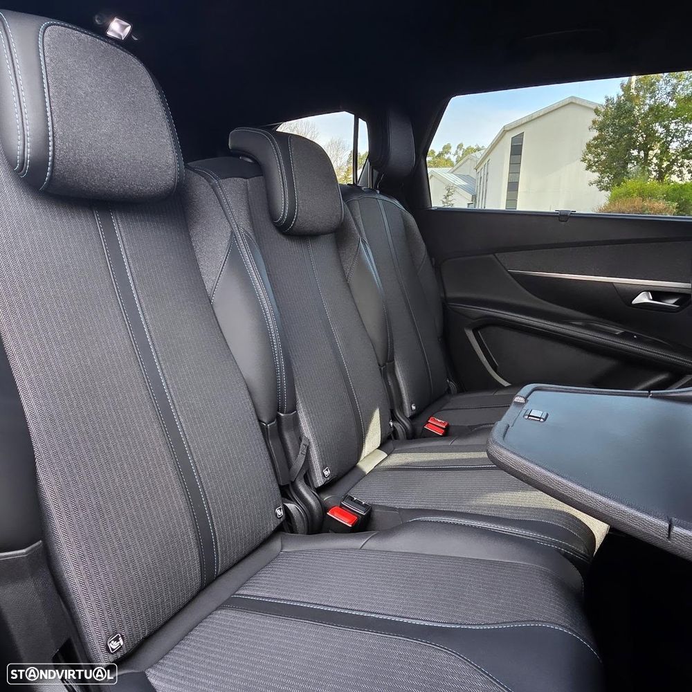 Peugeot 5008 PureTech 130 EAT8 Stop & Start Allure Pack - 8