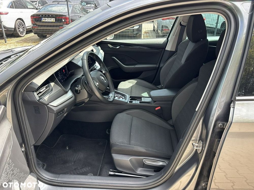 Skoda Octavia 2.0 TDI SCR Ambition DSG - 10