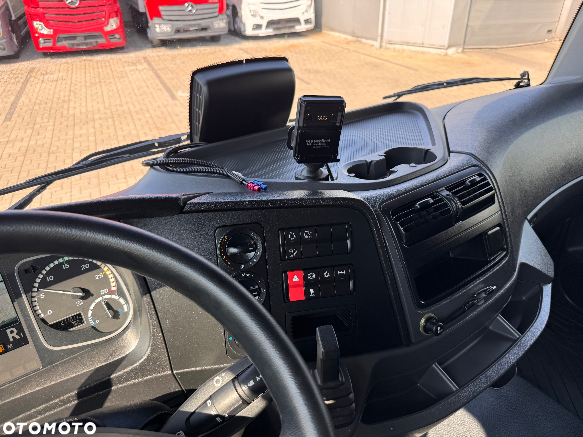 Mercedes-Benz ATEGO - 26