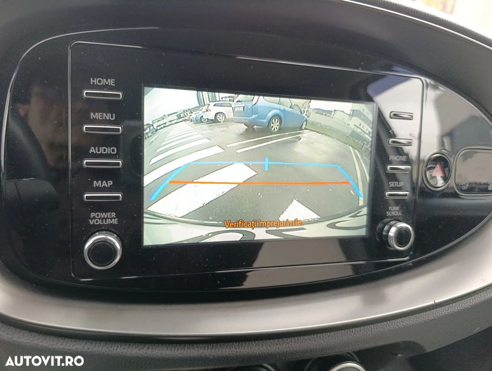 Toyota Yaris Cross - 10