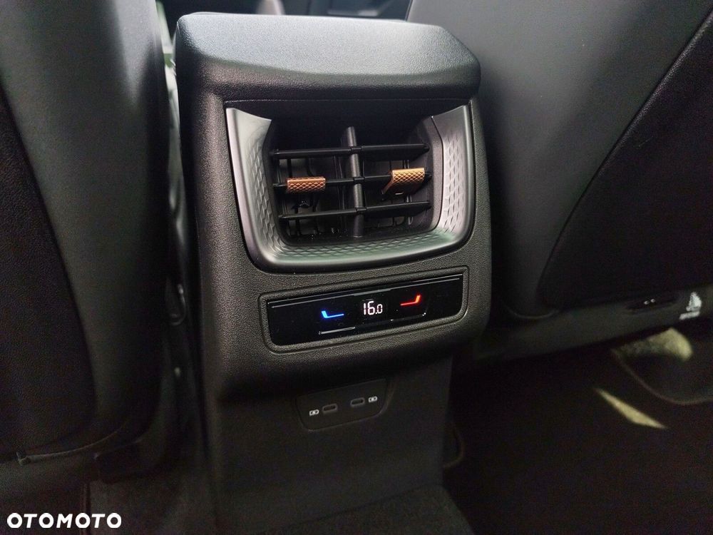 Cupra Terramar 2.0 TSI 4Drive VZ DSG - 14