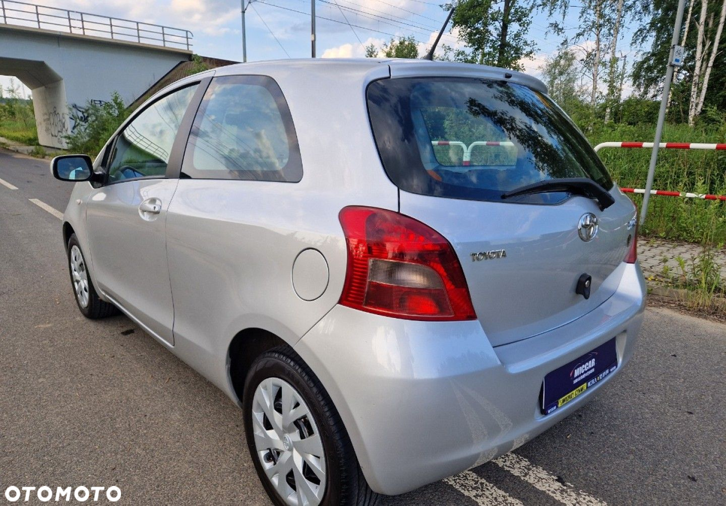 Toyota Yaris 1.3 VVT-i Sol - 7