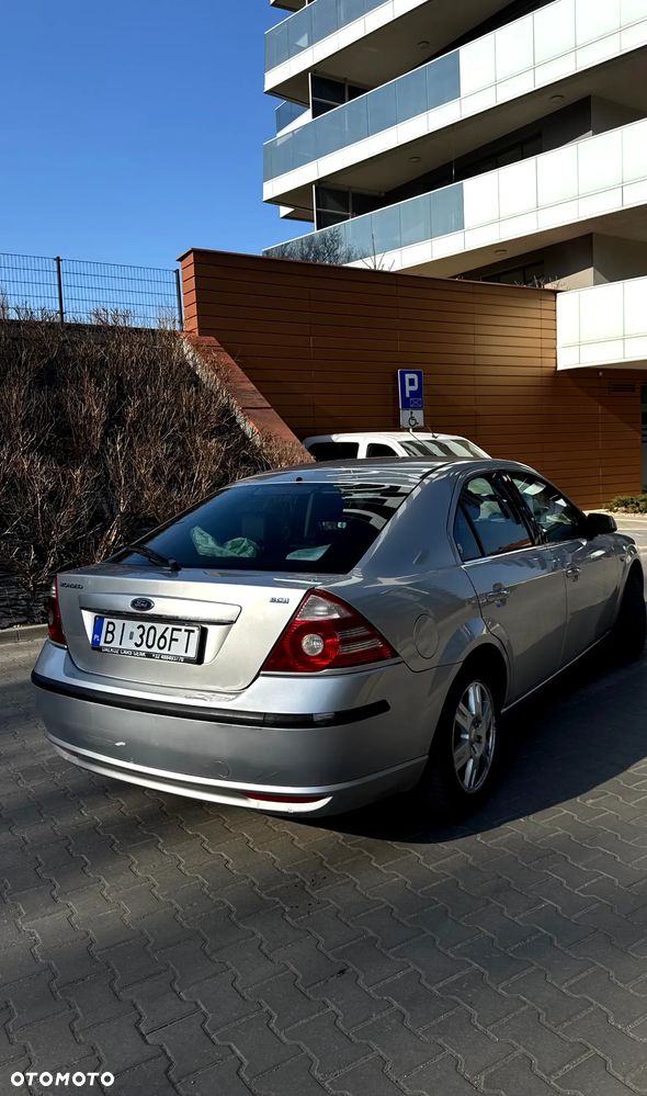 Ford Mondeo 1.8 SCi Ghia - 6