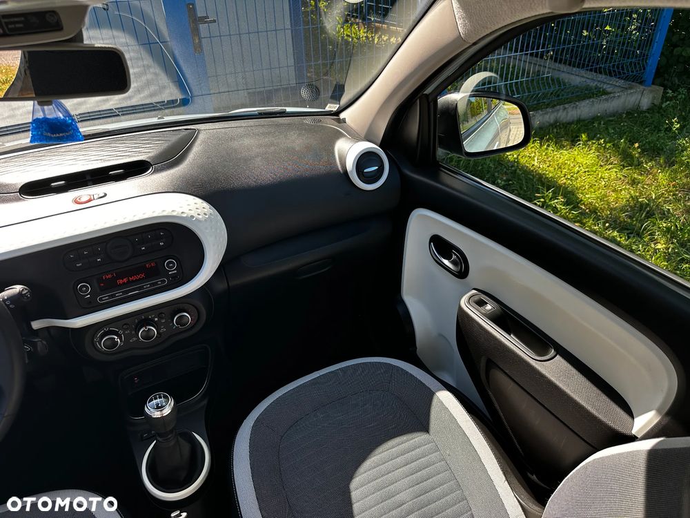 Renault Twingo SCe 75 Signature - 27