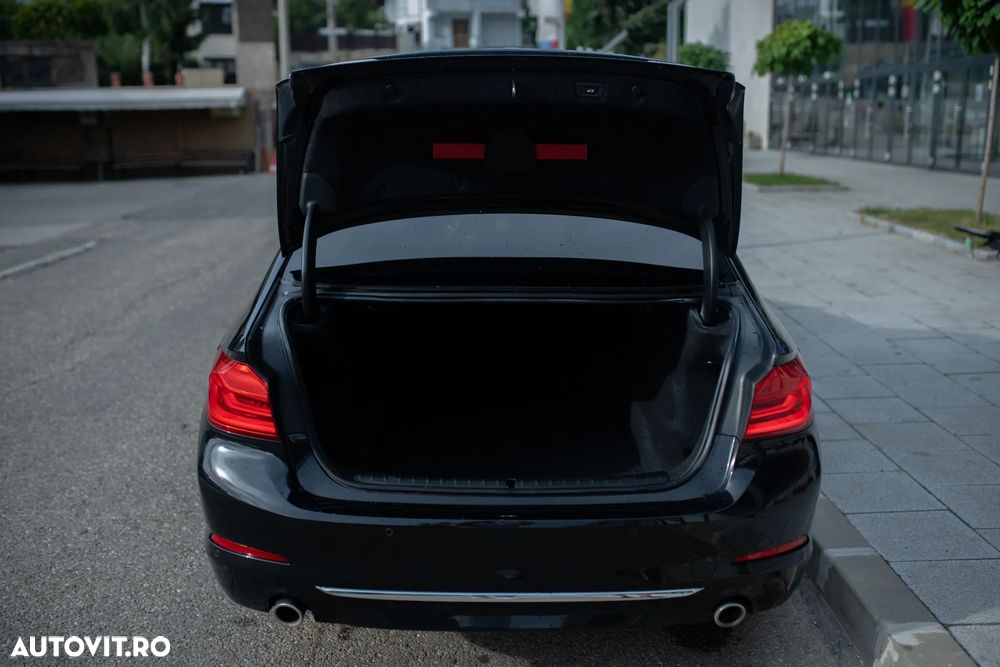 BMW Seria 5 520d Efficient Dynamics Edition Aut. Luxury Line - 10