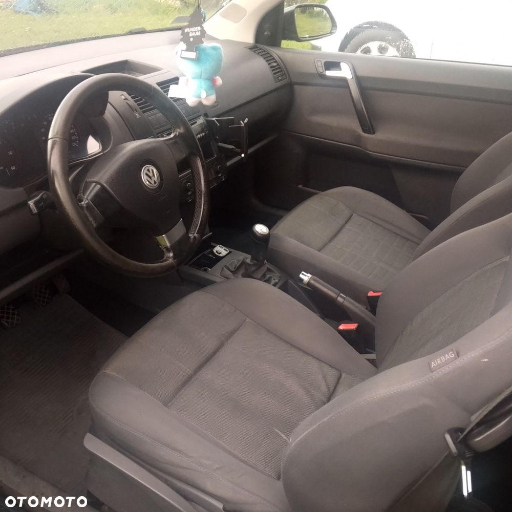 Volkswagen Polo - 8