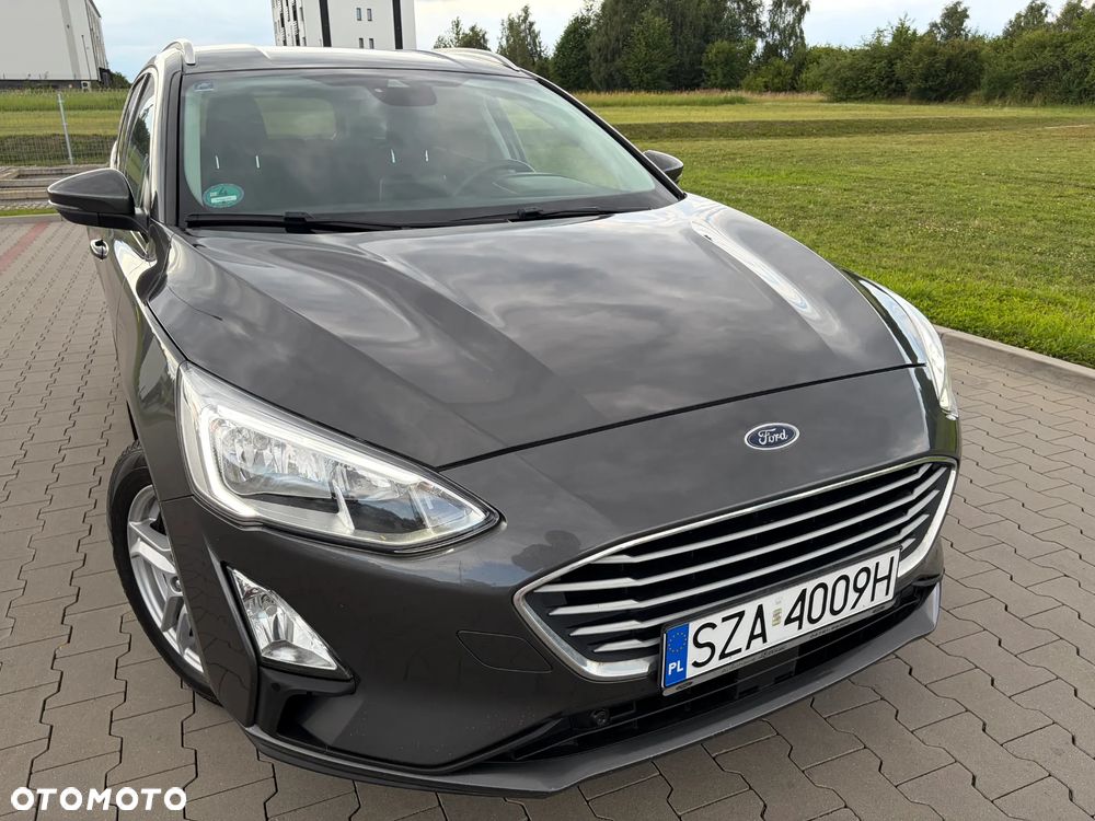 Ford Focus 1.5 EcoBlue Start-Stopp-System TITANIUM DESIGN - 9