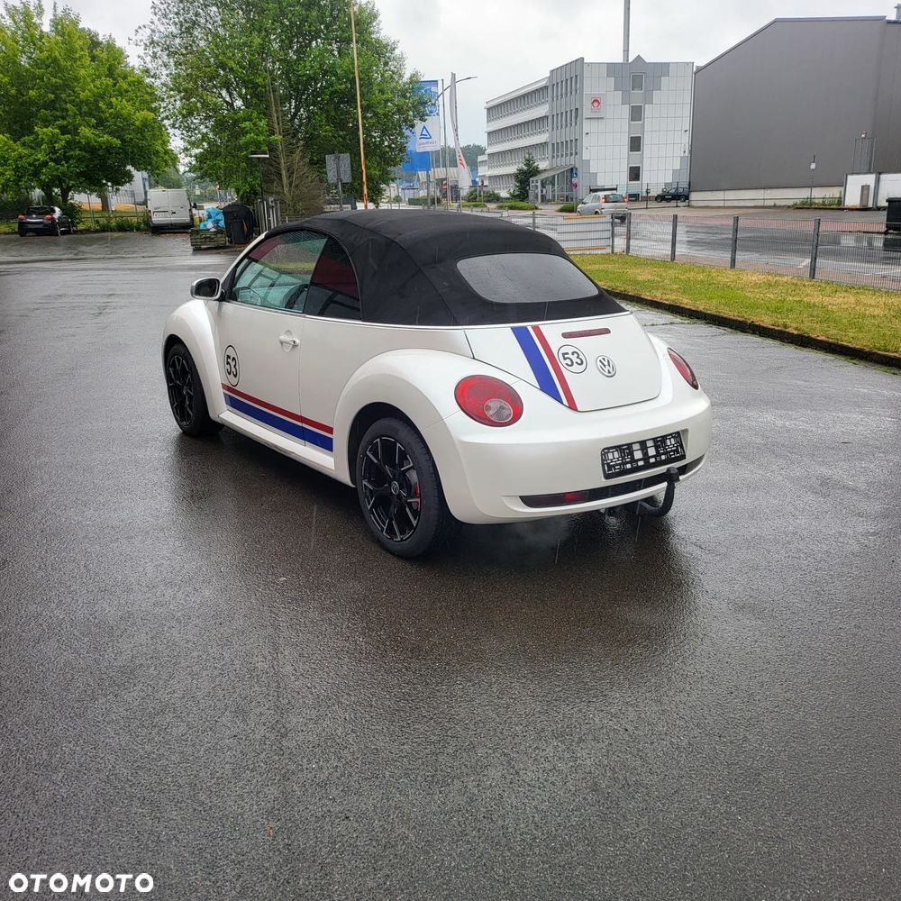 Volkswagen New Beetle - 5