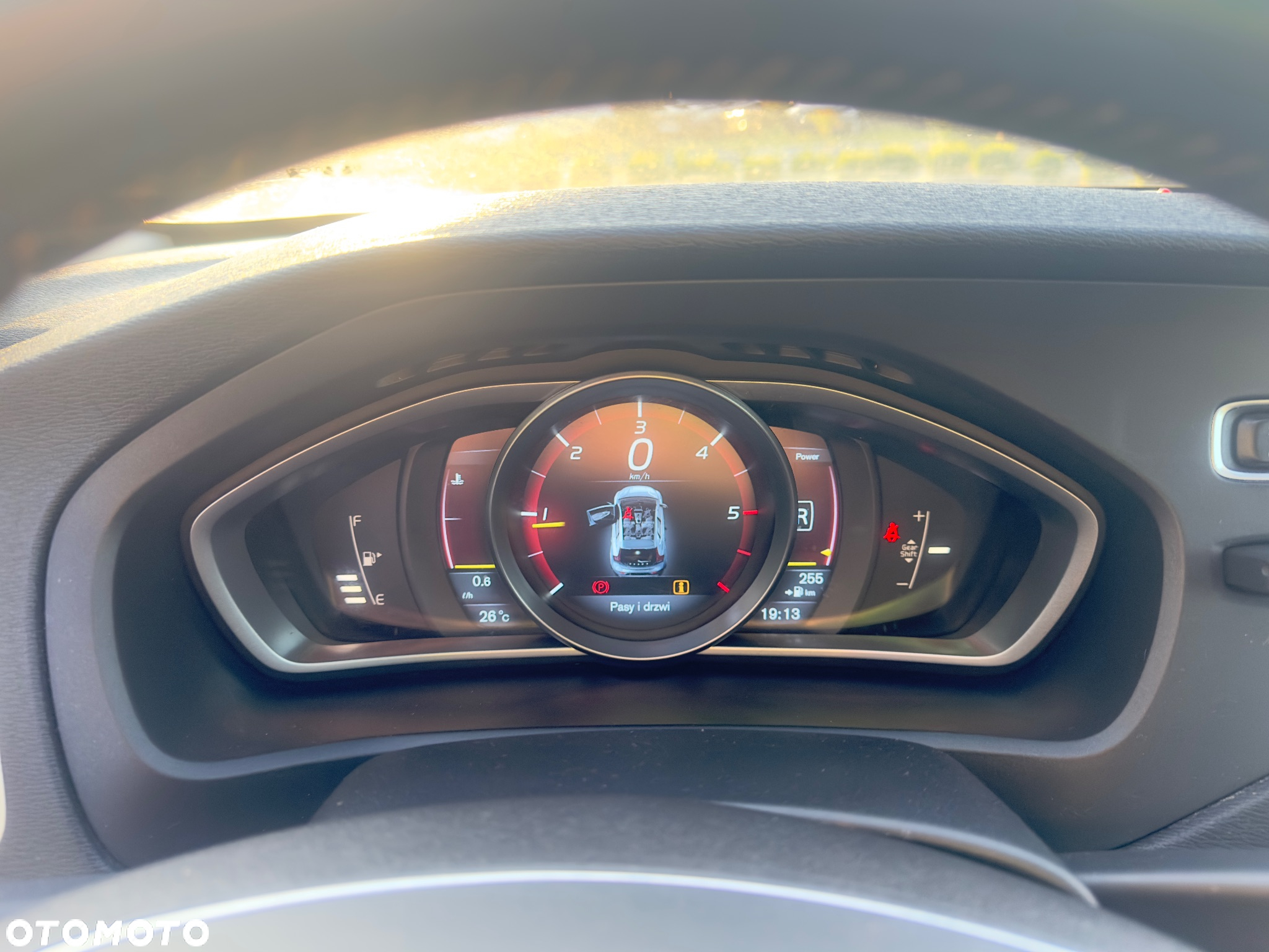 Volvo V40 D2 R-Design Momentum - 7