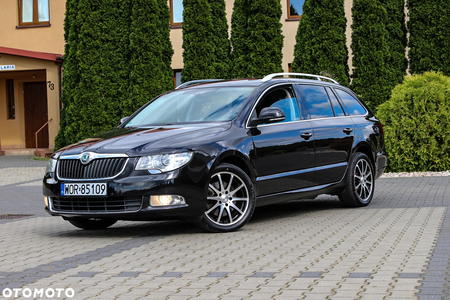 Skoda Superb 2.0 TDI DSG Exclusive - 3