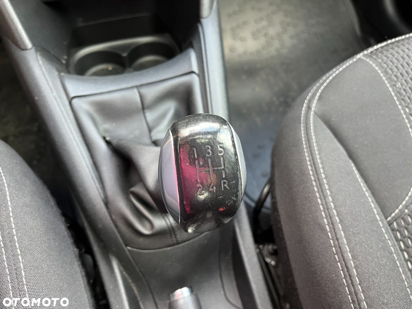 Peugeot 208 Blue-HDi 100 Stop&Start Style - 16