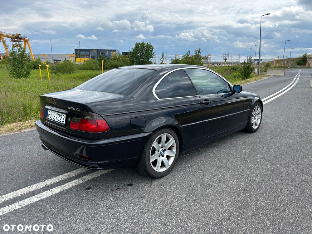 BMW Seria 3 325i - 7
