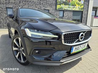 Volvo V60 Cross Country Pro T5 AWD