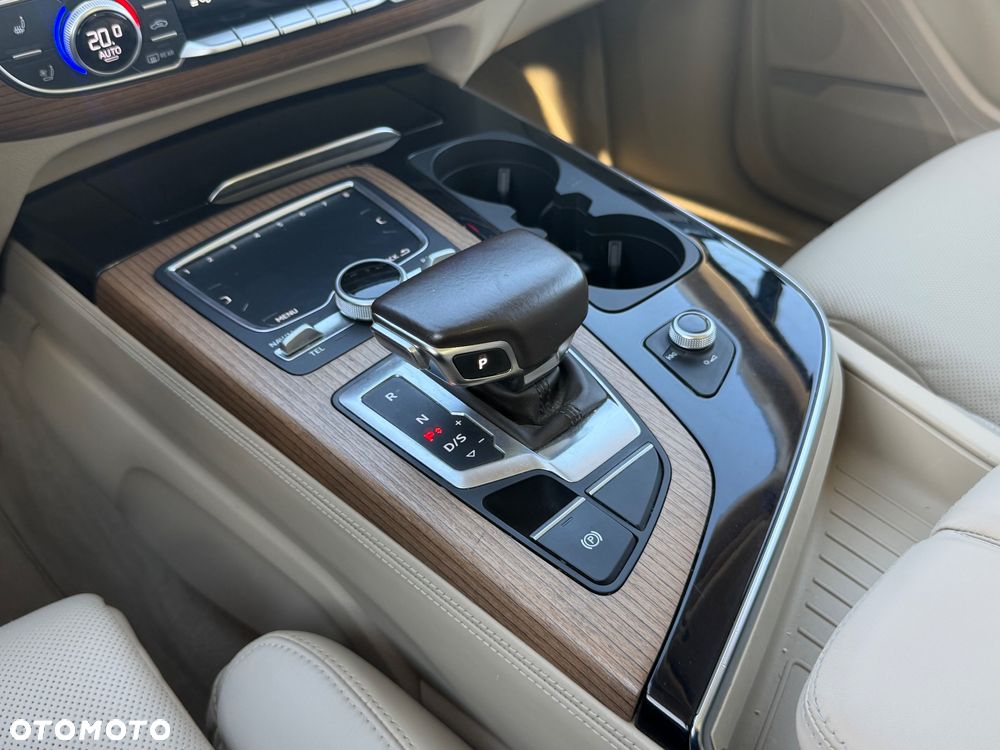 Audi Q7 - 25