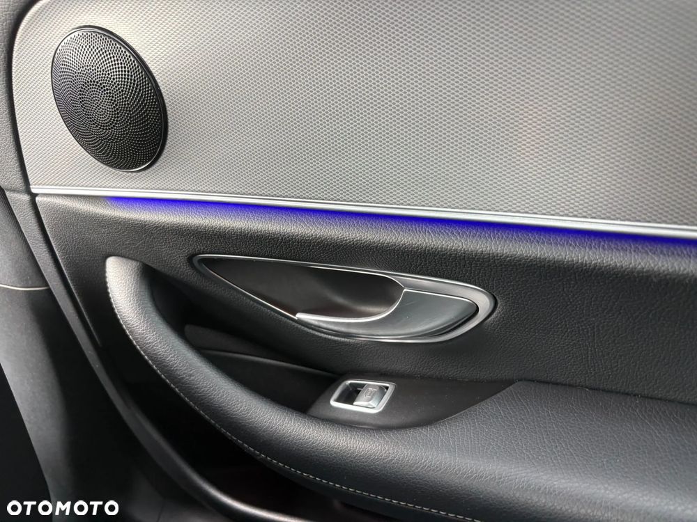 Mercedes-Benz Klasa E 220 d Business Edition 9G-TRONIC - 24